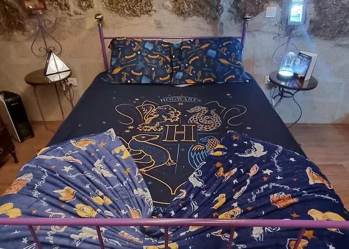 Alpstuga Casa Da Relva Experiencia Tematica Inspirada Em Harry Potter Lamego